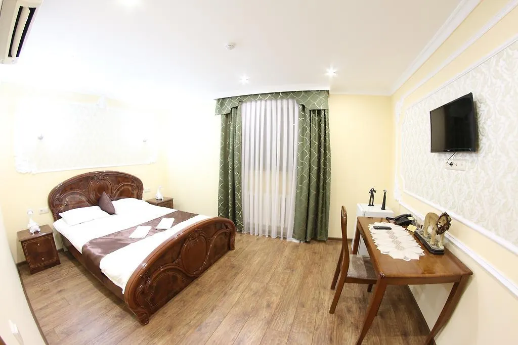 Sky Luxe Hotel